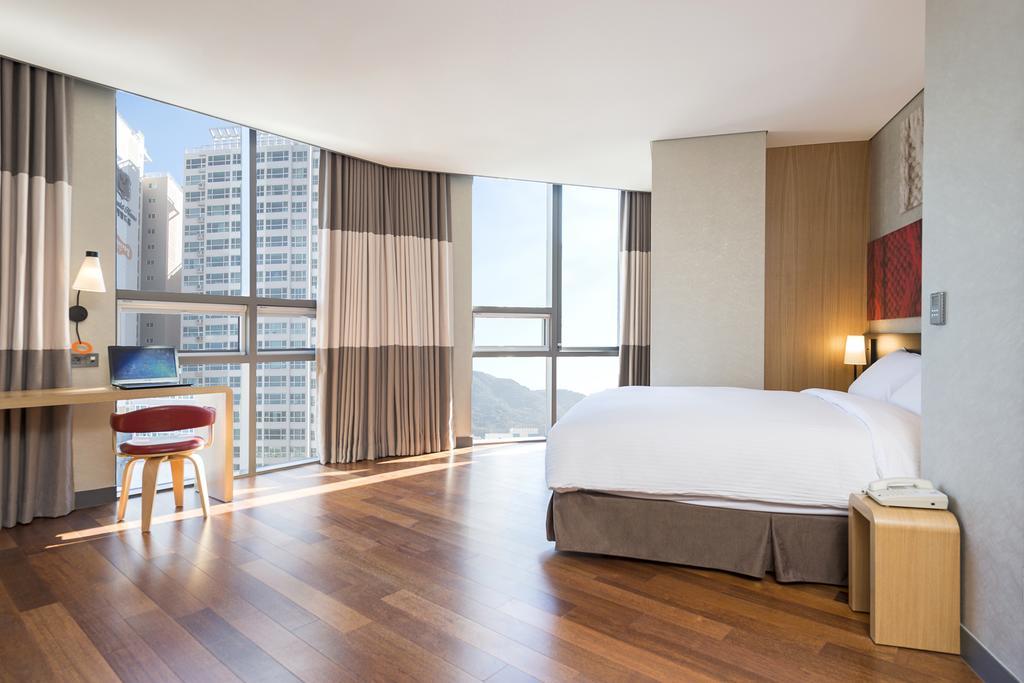 Ibis Ambassador Busan City Centre Extérieur photo